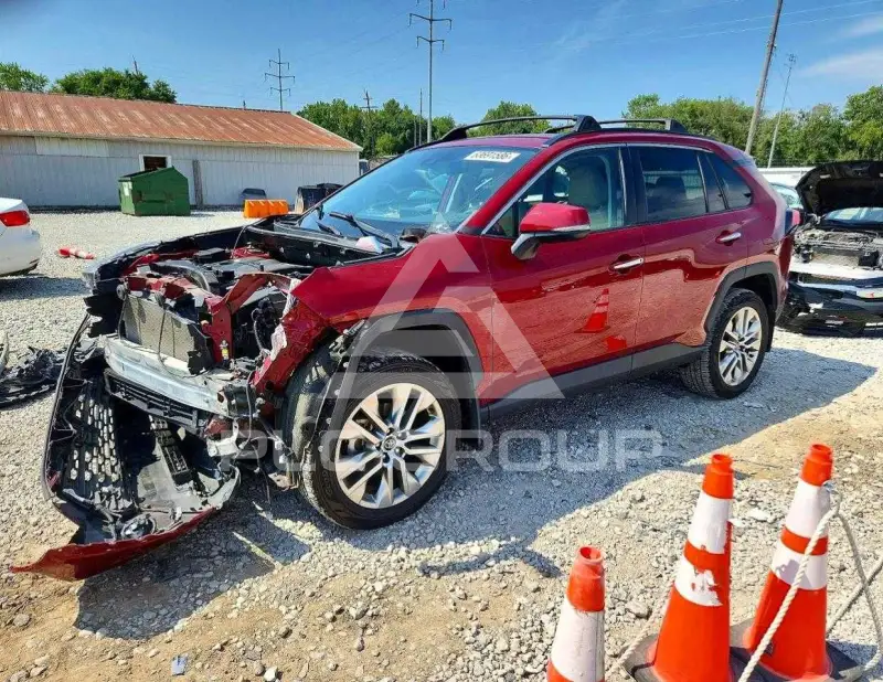2021 Toyota RAV4 фото