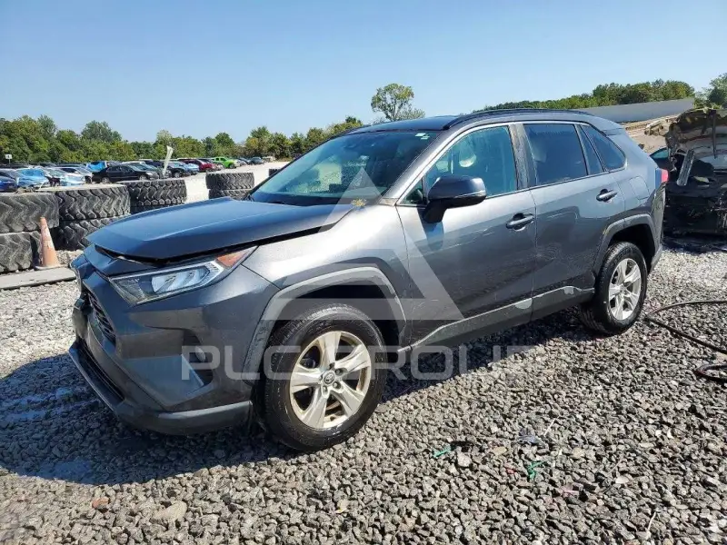 2021 Toyota RAV4 фото