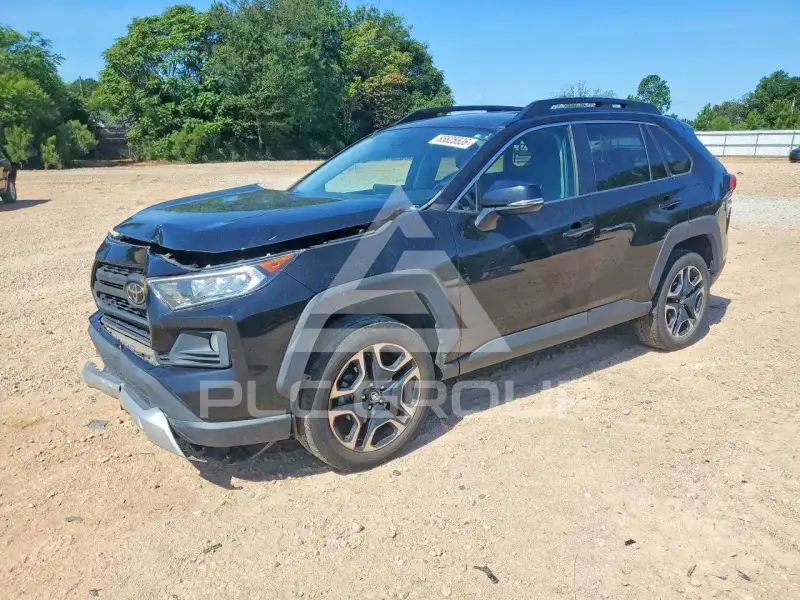 2021 Toyota RAV4 фото