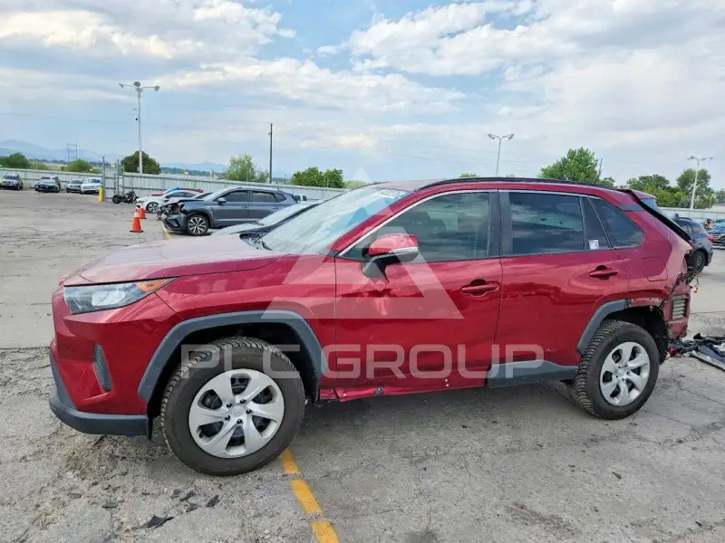 2021 Toyota RAV4 фото