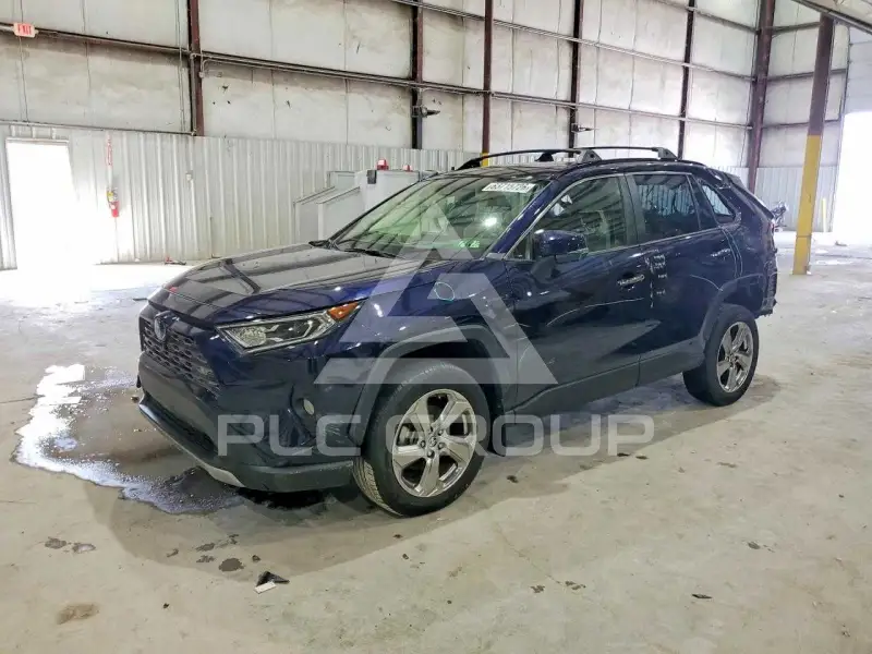 2021 Toyota RAV4 фото