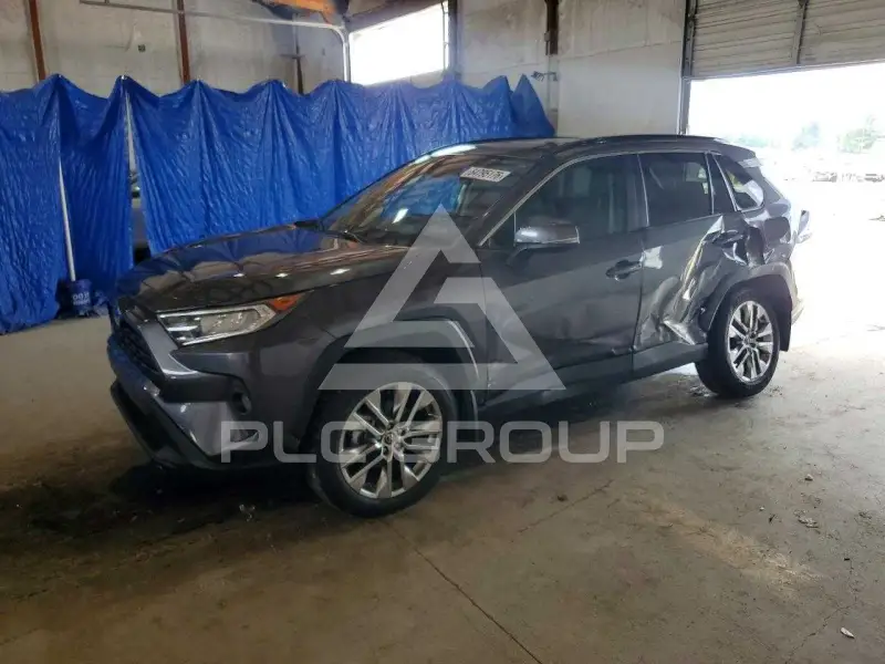 2021 Toyota RAV4 фото