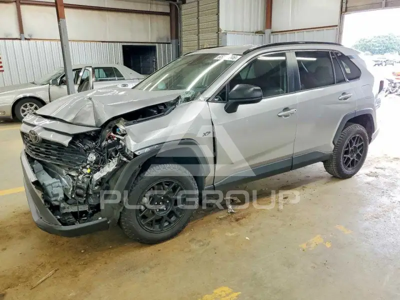 2021 Toyota RAV4 photo
