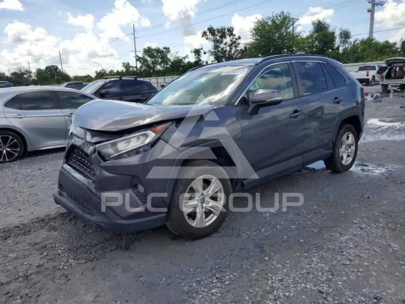 2021 Toyota RAV4 фото