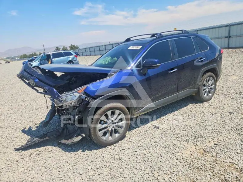 2021 Toyota RAV4 фото