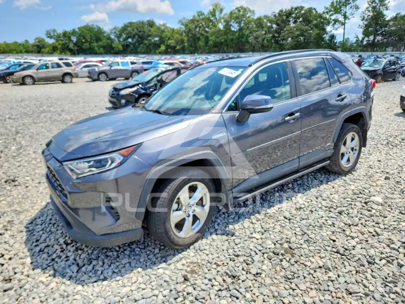 2021 Toyota RAV4 фото