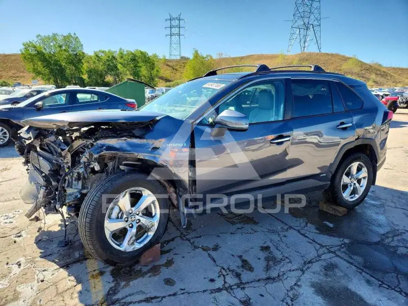 2021 Toyota RAV4 фото
