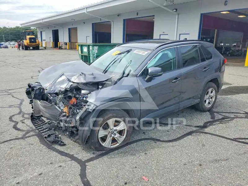 2021 Toyota RAV4 фото
