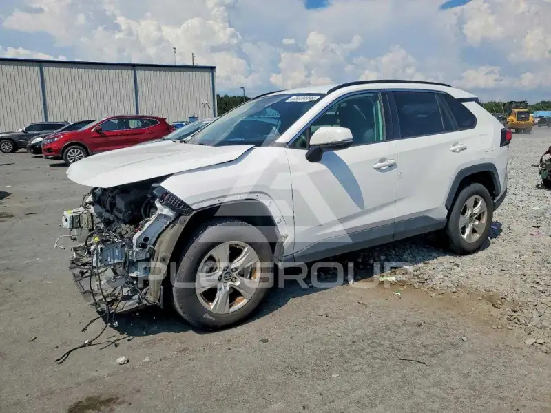 2021 Toyota RAV4 фото