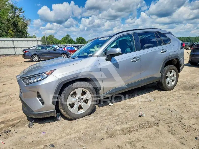 2021 Toyota RAV4 фото