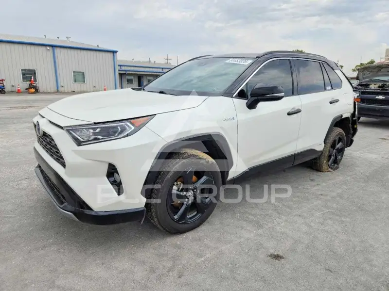 2021 Toyota RAV4 photo