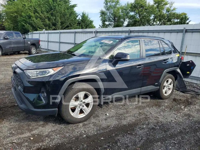 2021 Toyota RAV4 фото