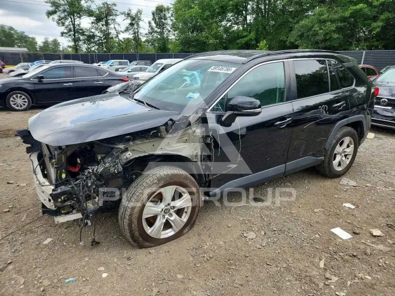 2021 Toyota RAV4 photo