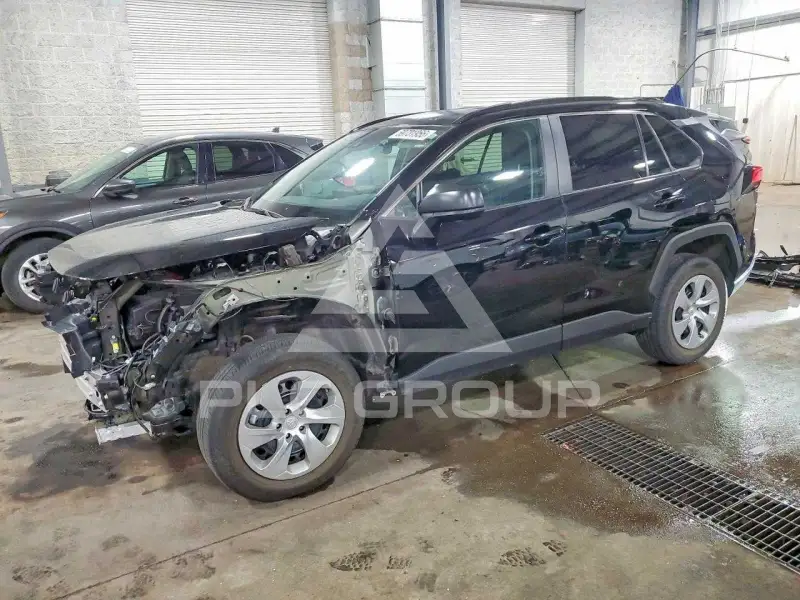 2021 Toyota RAV4 фото
