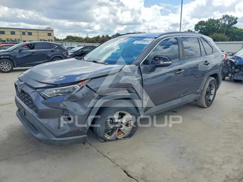 2021 Toyota RAV4 photo