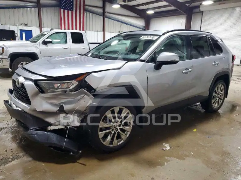 2021 Toyota RAV4 фото