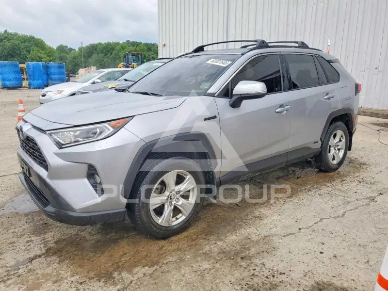 2021 Toyota RAV4 фото