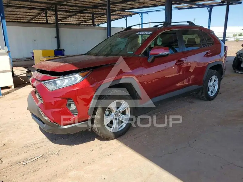 2021 Toyota RAV4 фото