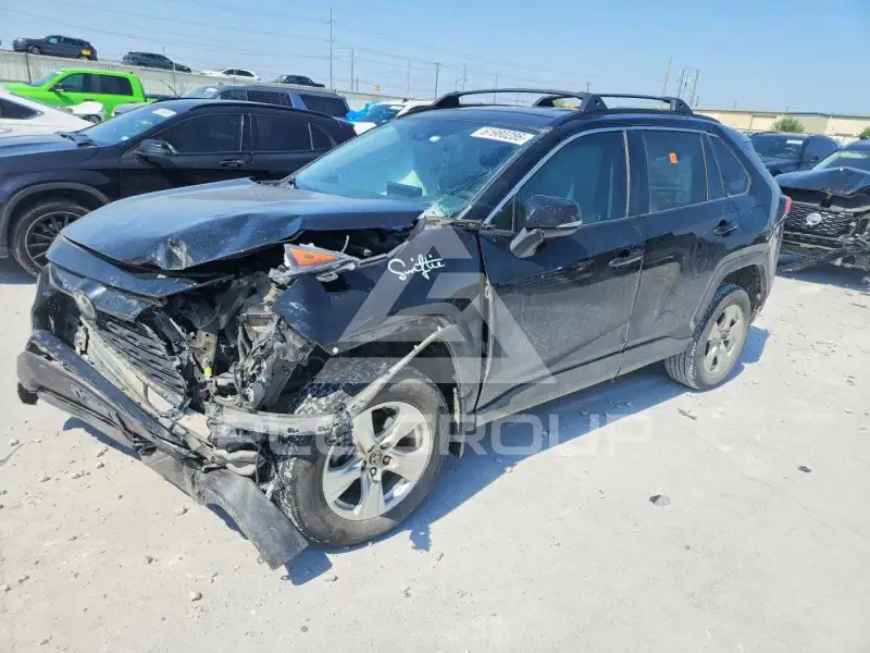 2021 Toyota RAV4 photo
