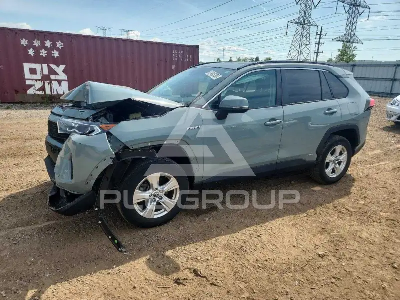 2021 Toyota RAV4 фото