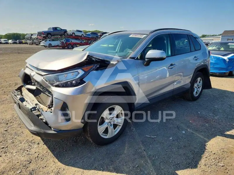 2021 Toyota RAV4 фото