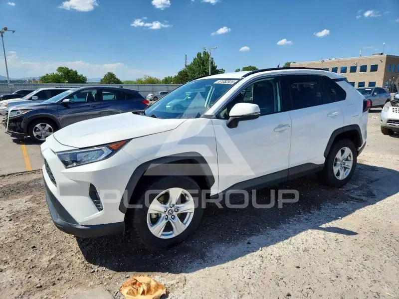2021 Toyota RAV4 photo