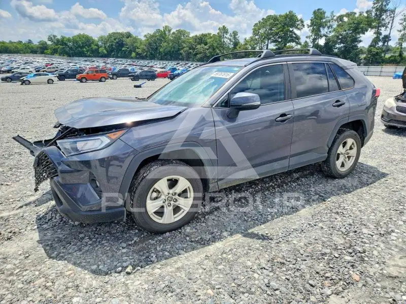 2021 Toyota RAV4 фото