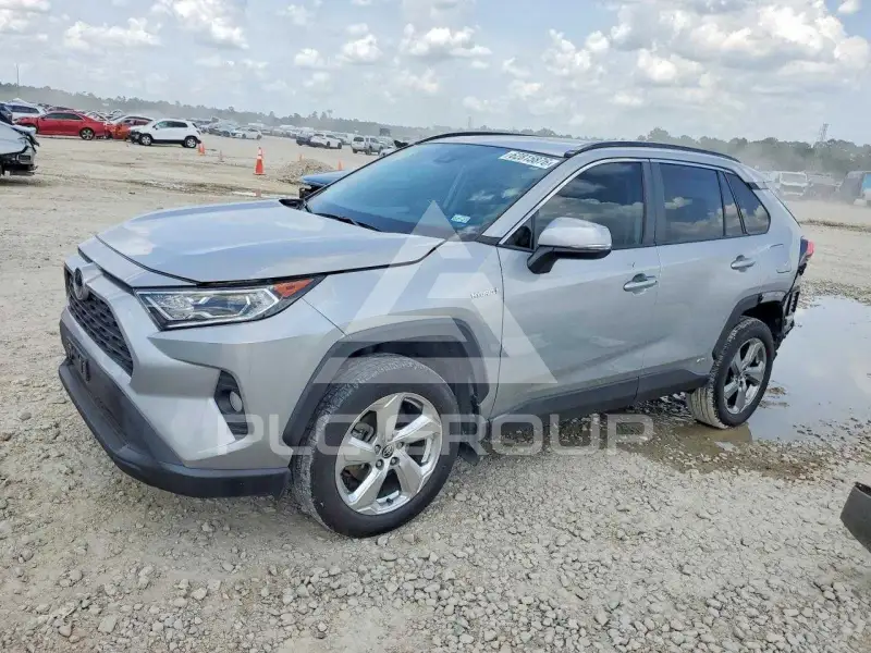 2021 Toyota RAV4 photo
