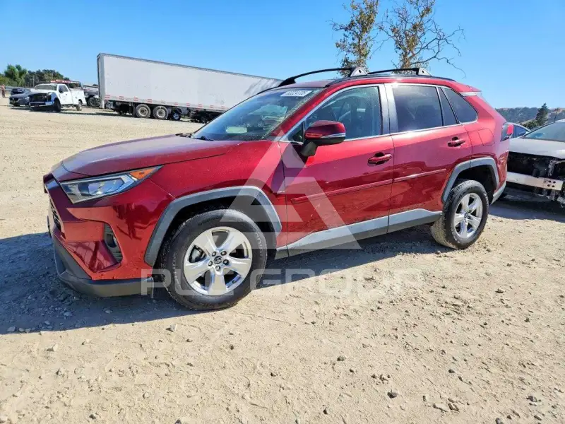 2021 Toyota RAV4 фото