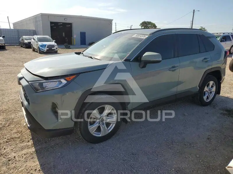 2021 Toyota RAV4 фото