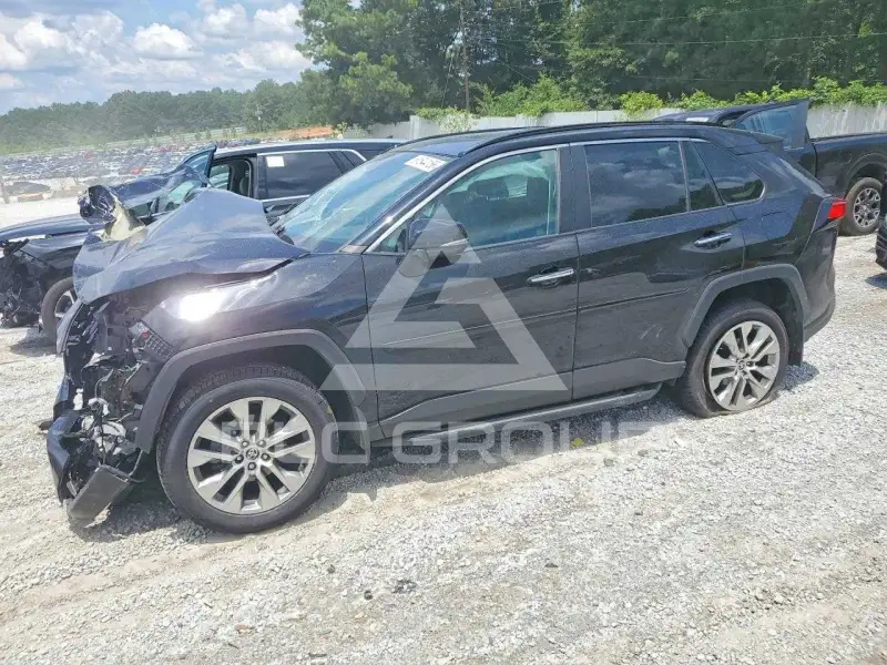 2021 Toyota RAV4 фото