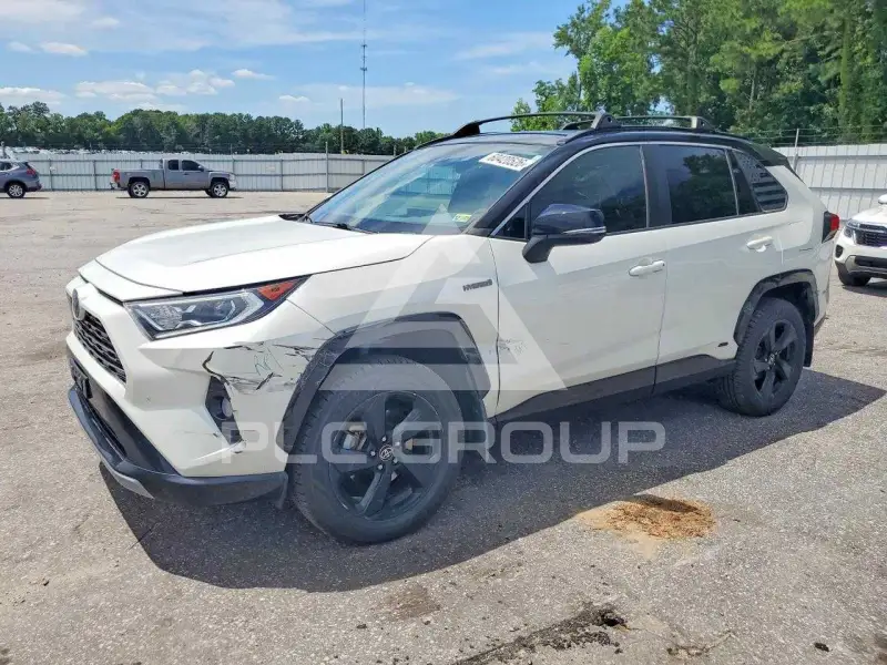 2021 Toyota RAV4 фото