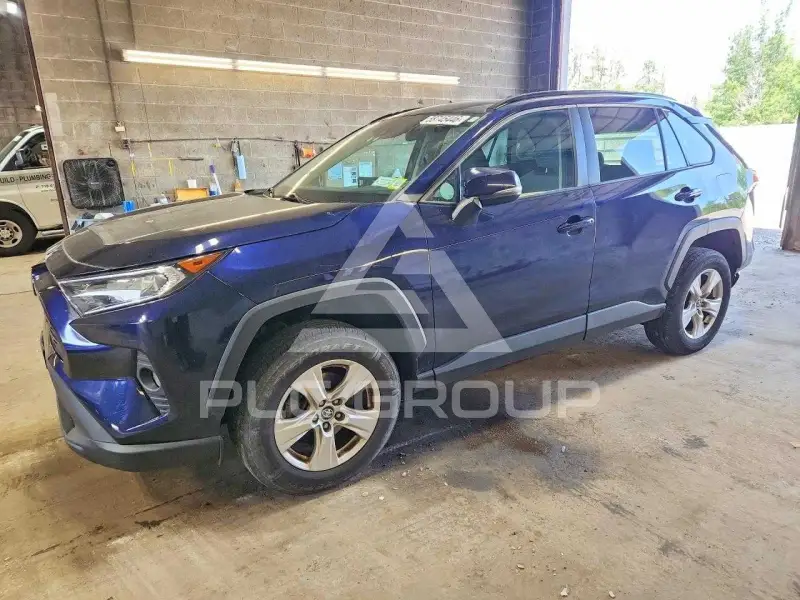 2021 Toyota RAV4 фото