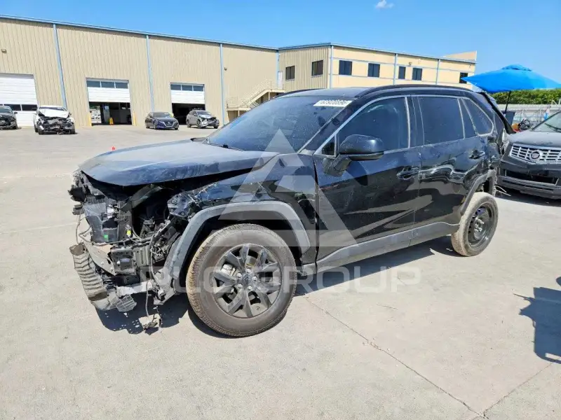 2021 Toyota RAV4 фото