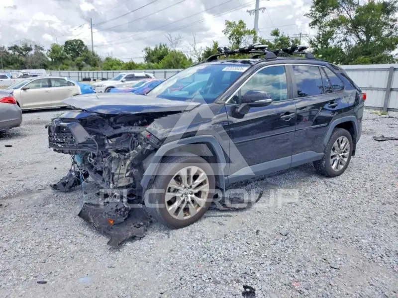 2021 Toyota RAV4 photo