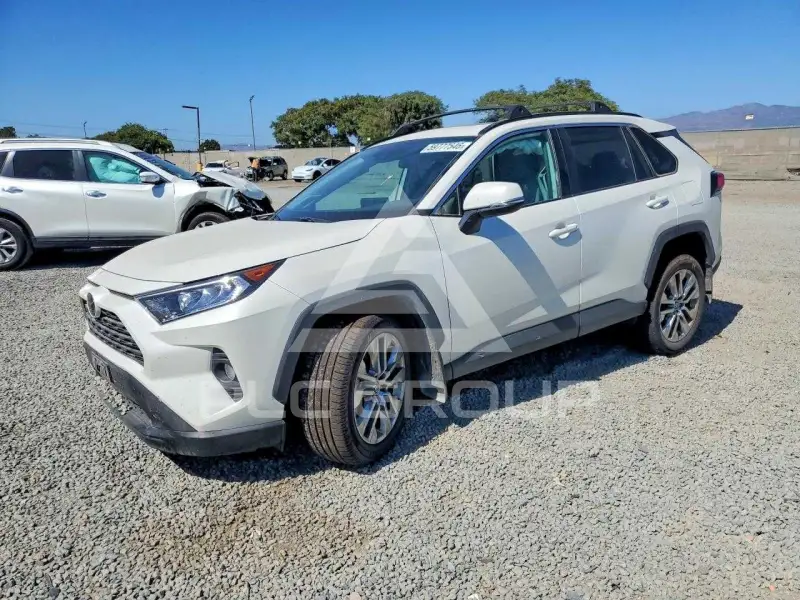 2021 Toyota RAV4 photo