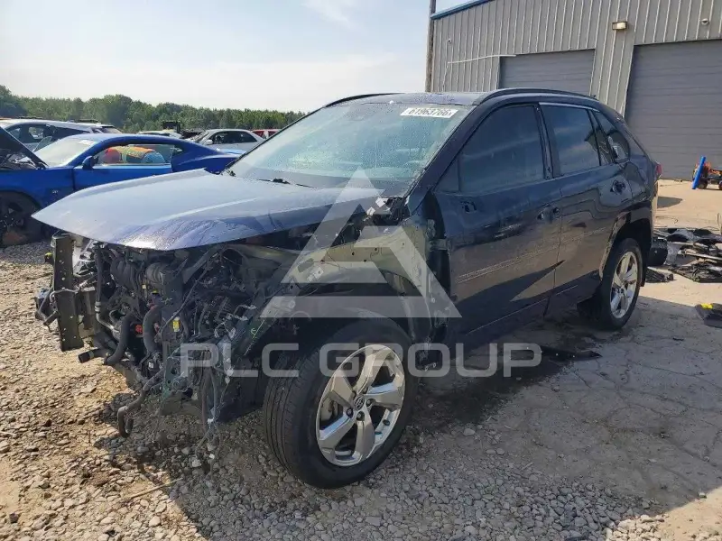 2021 Toyota RAV4 фото