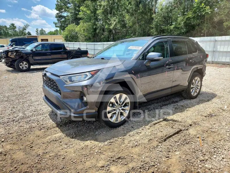 2021 Toyota RAV4 photo