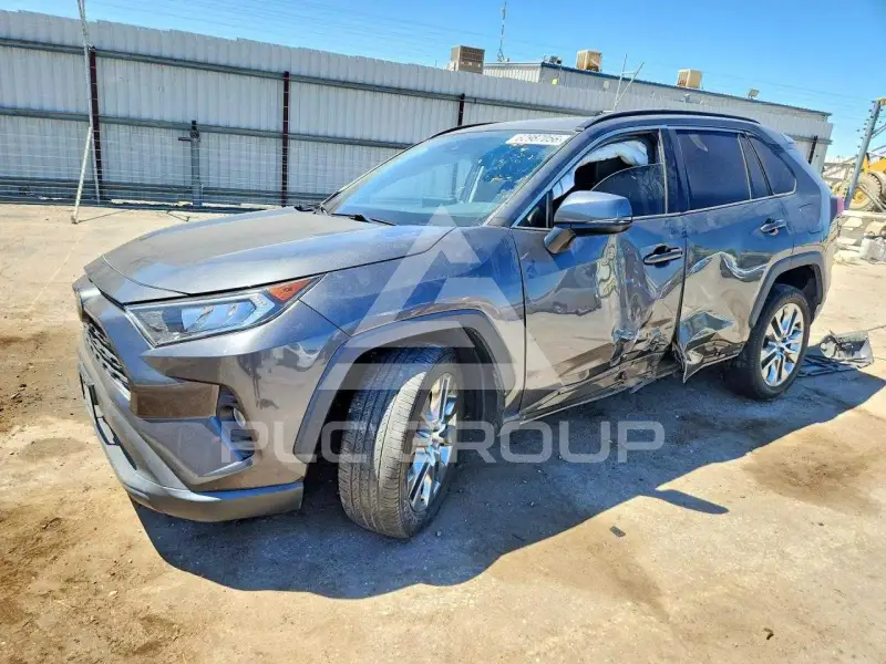2021 Toyota RAV4 photo