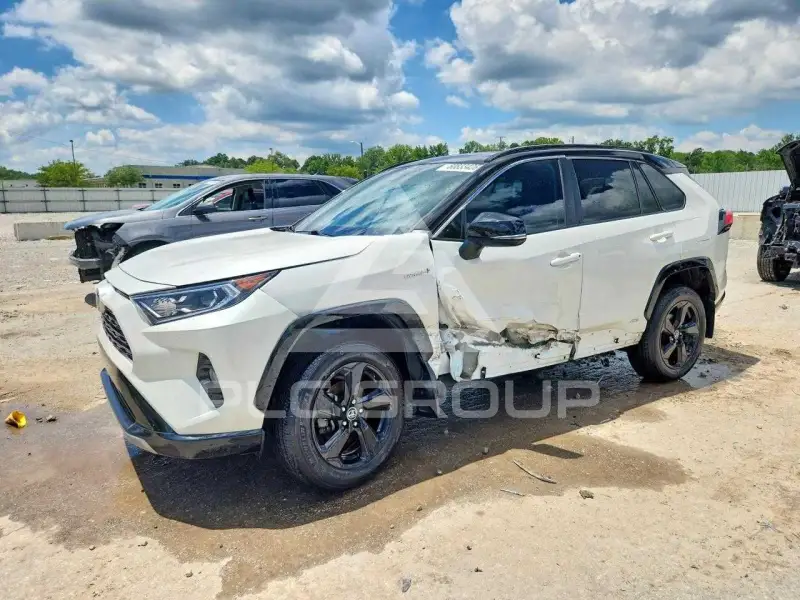 2021 Toyota RAV4 photo