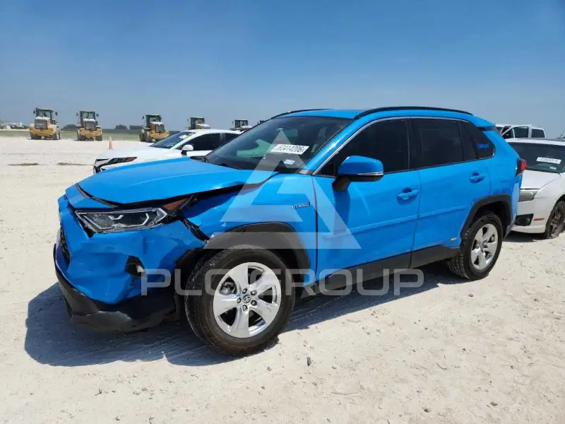 2021 Toyota RAV4 фото