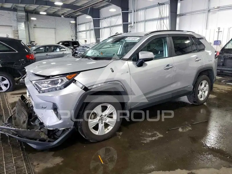 2021 Toyota RAV4 фото