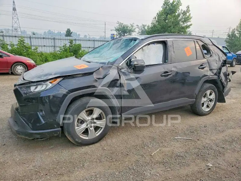 2021 Toyota RAV4 фото