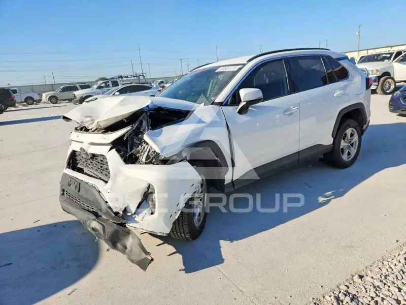 2021 Toyota RAV4 photo