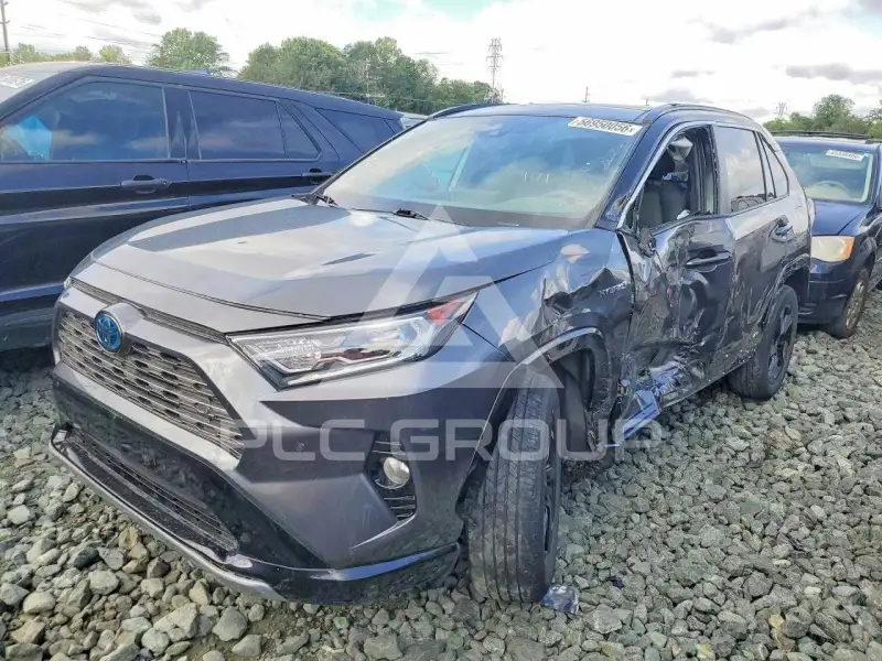 2021 Toyota RAV4 фото