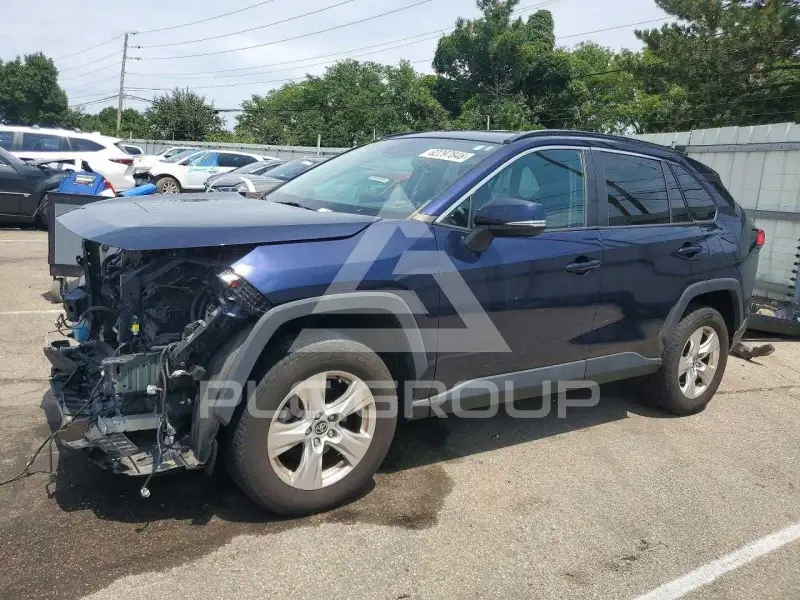 2021 Toyota RAV4 photo