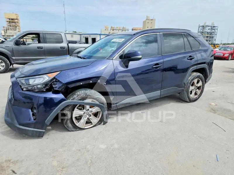 2021 Toyota RAV4 фото
