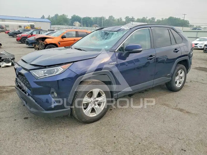 2021 Toyota RAV4 photo