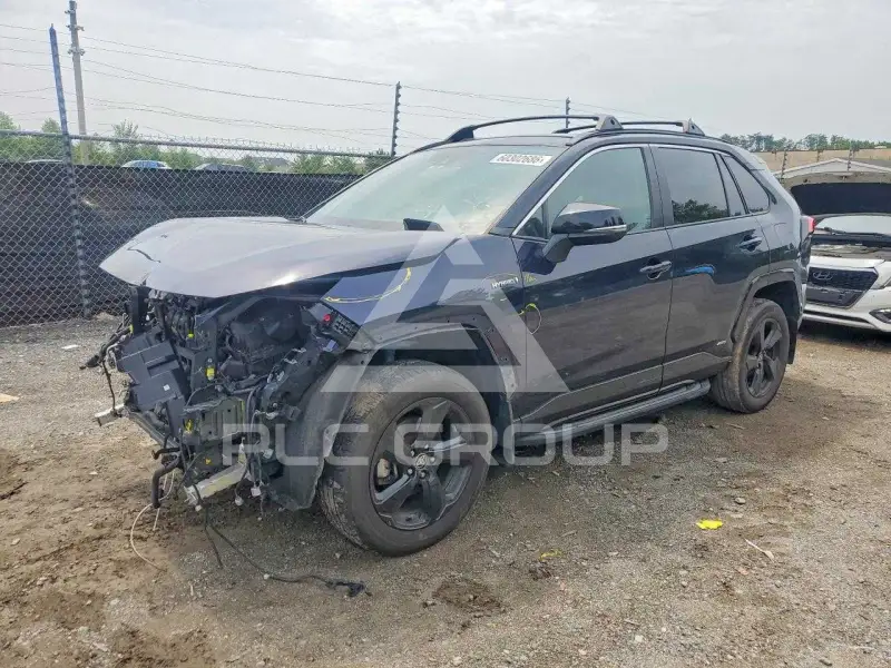 2021 Toyota RAV4 фото
