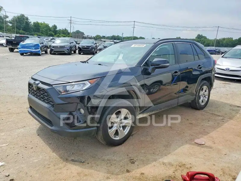 2021 Toyota RAV4 photo